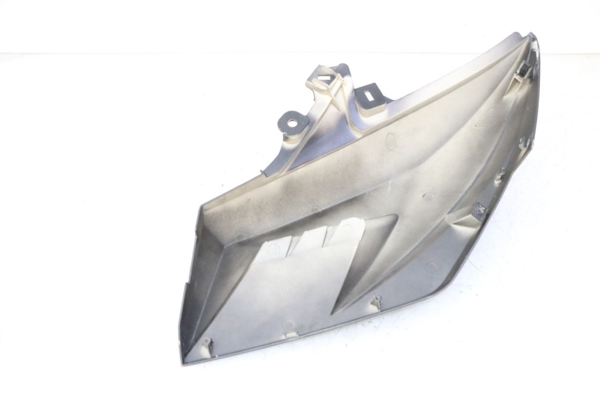 photo de CARENADO DELANTERO IZQUIERDO MAG POWER R-STREET 50 (2016 - 2025) - Detalle de la pieza