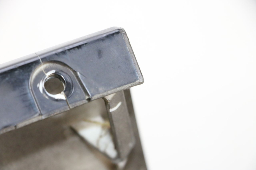 photo de CARENADO DELANTERO IZQUIERDO JM MOTORS SANTANA 50 (2014 - 2023) - Primer plano técnico