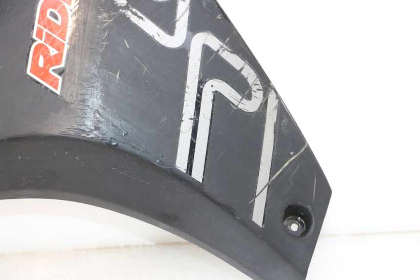 photo de CARENADO DELANTERO IZQUIERDO RIDE SLASH 2T 50 (2012 - 2014) - Características distintivas