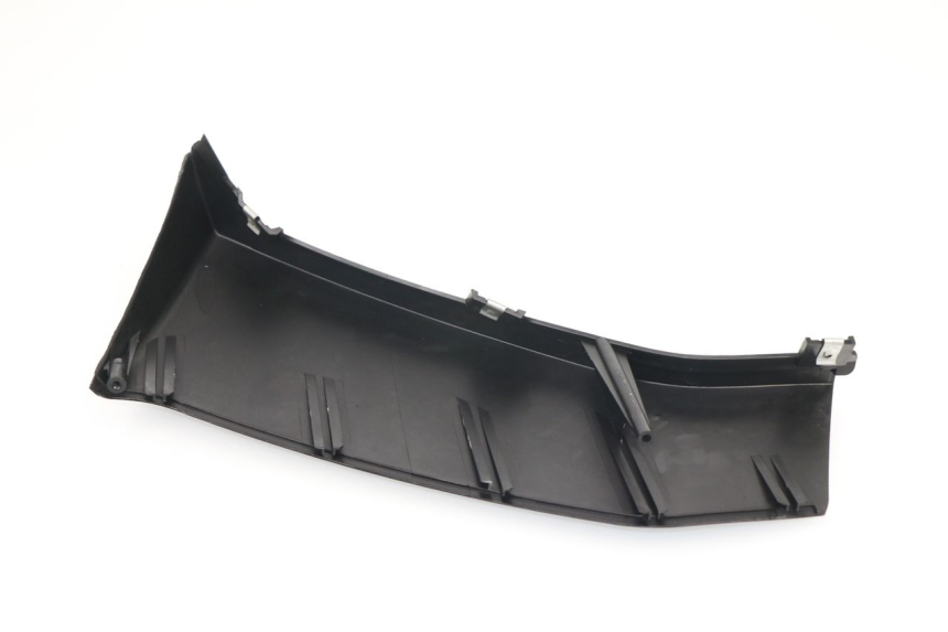 photo de CARENADO DELANTERO IZQUIERDO APRILIA SPORT CITY 2T 50 (2008 - 2012) - Primer plano técnico