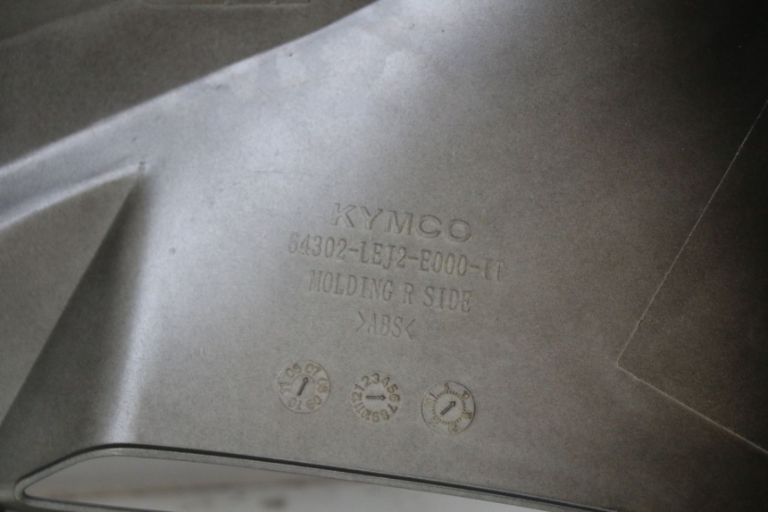photo de CARENADO DELANTERO IZQUIERDO KYMCO SUPER 8 125 (2008 - 2015) - Estado de la superficie y material