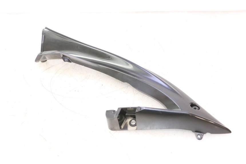 photo de CARENADO LATERAL DELANTERO IZQUIERDO SUPERIOR YAMAHA YZF R6 600 (2008 - 2009) - Primer plano técnico