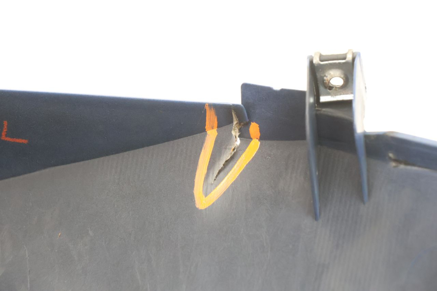 photo de FLANCO LATERAL DELANTERO IZQUIERDO YAMAHA TDM ABS 900 (2002 - 2014) - Estado de la superficie y material