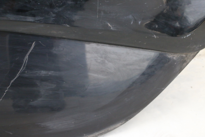 photo de CARENADO DELANTERO IZQUIERDO RENAULT TWIZY 45 (2012 - 2019) - Primer plano técnico
