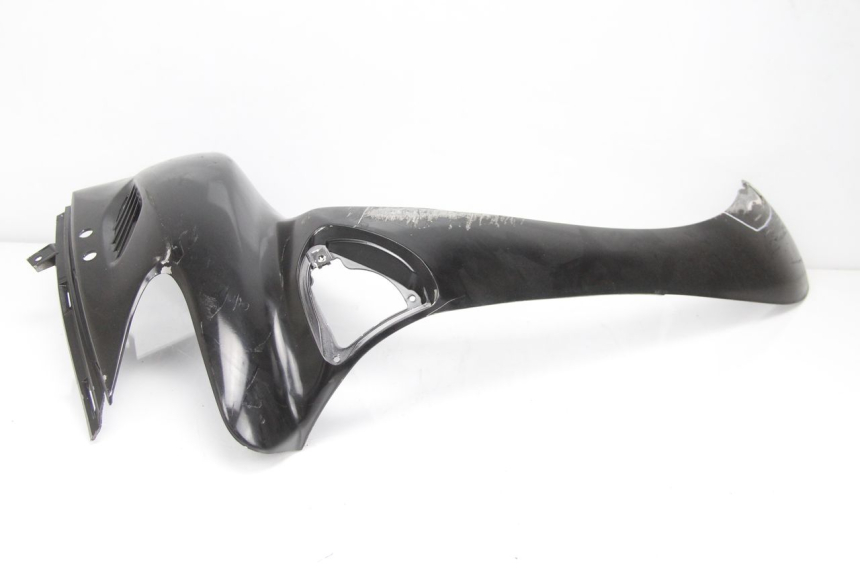 photo de CARENADO DELANTERO IZQUIERDO SUZUKI UC EPICURO 125 (1999 - 2003) - Primer plano técnico