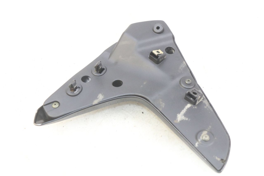 photo de FLANCO LATERAL DELANTERO IZQUIERDO SYM WOLF SB 125 (2011 - 2018) - Detalle de la pieza