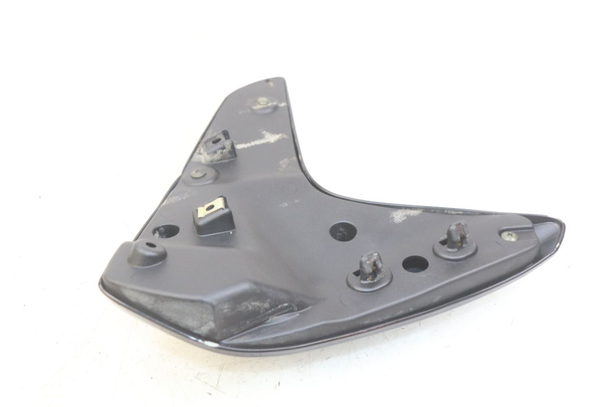 photo de FLANCO LATERAL DELANTERO IZQUIERDO SYM WOLF SB 125 (2011 - 2018) - Otra perspectiva