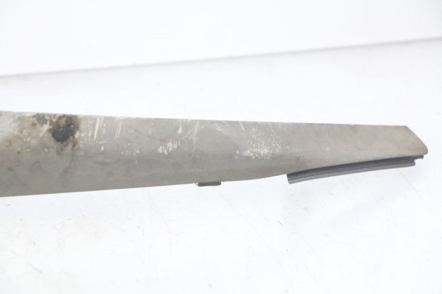 photo de FLANCO LATERAL DELANTERO IZQUIERDO YAMAHA XMAX X-MAX 125 (2006 - 2009) - Zoom sobre los componentes