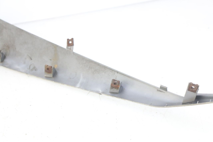 photo de FLANCO LATERAL DELANTERO IZQUIERDO YAMAHA XMAX X-MAX 125 (2006 - 2009) - Otra perspectiva