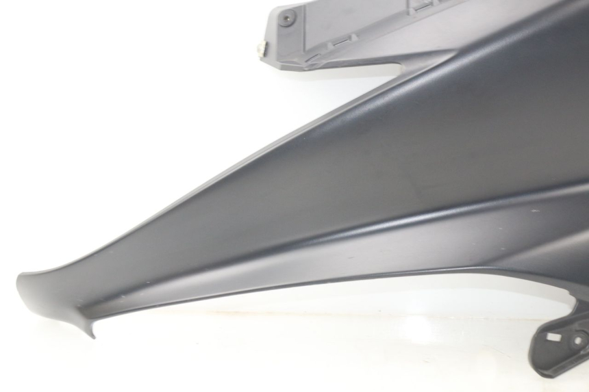 photo de CARENADO DELANTERO IZQUIERDO YAMAHA XP T-MAX TMAX 500 (2008 - 2012) - Enfoque en la estructura