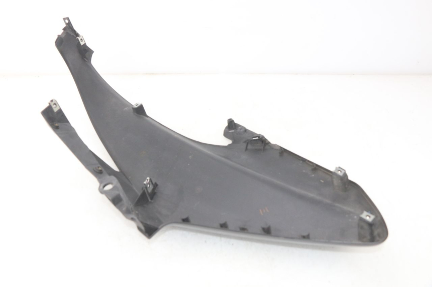 photo de CARENADO DELANTERO IZQUIERDO YAMAHA XP T-MAX TMAX 500 (2008 - 2012) - Primer plano técnico