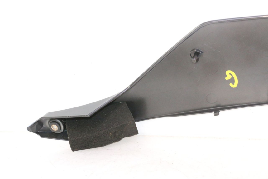 photo de CARENADO DELANTERO IZQUIERDO YAMAHA YZF R6 600 (2008 - 2009) - Inspección visual detallada