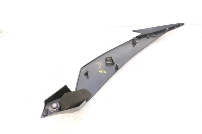 photo de CARENADO DELANTERO IZQUIERDO YAMAHA YZF R6 600 (2008 - 2009) - Enfoque en la estructura