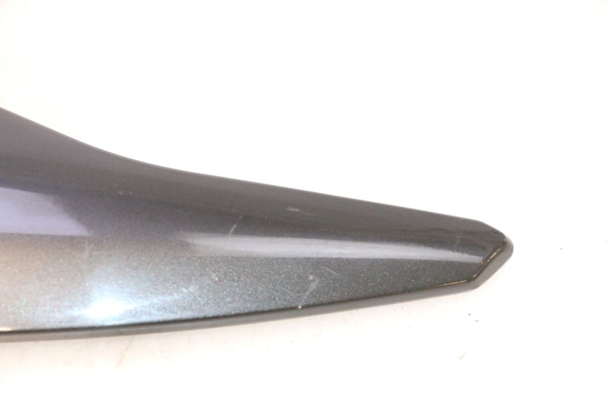 photo de CARENADO DELANTERO IZQUIERDO YAMAHA YZF R6 600 (2008 - 2009) - Detalles de los puntos de fijación