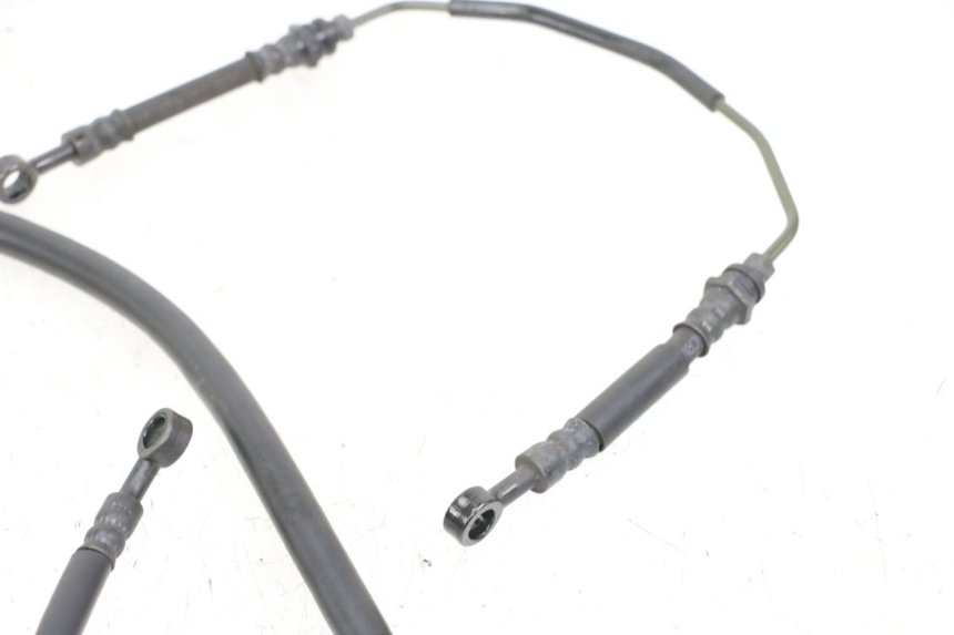 photo de MANGUERA DE FRENO DELANTERO YAMAHA TRACER 7 700 (2020 - 2024) - Estado de la superficie y material