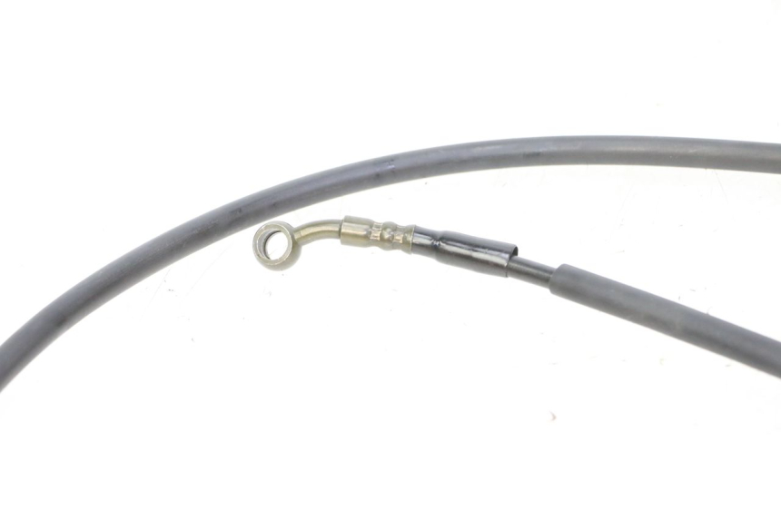 photo de MANGUERA DE FRENO DELANTERO Y TRASERO APOLLO RFZ 125 - Primer plano técnico