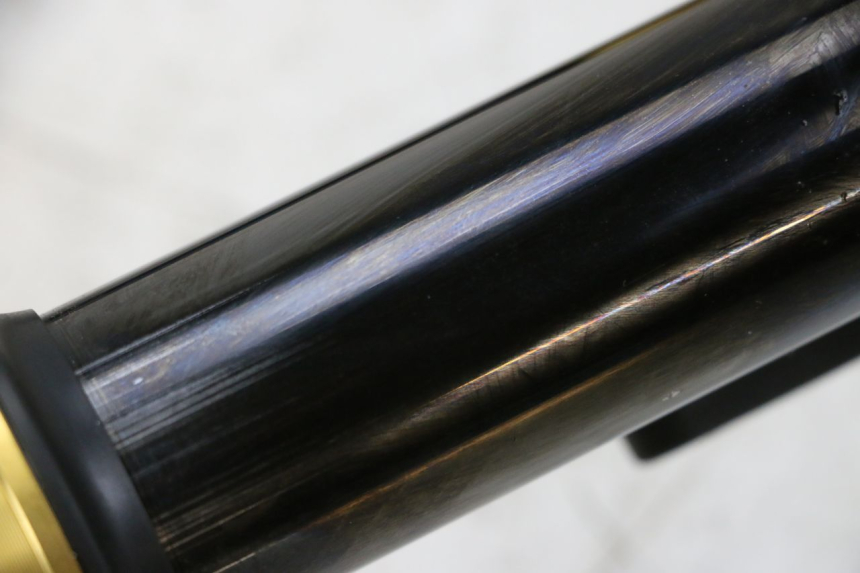 photo de HORQUILLA SUZUKI GSXR GSX-R 1000 (2003 - 2004) - Estado de la superficie y material