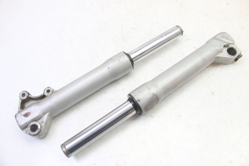 photo de HORQUILLA PIAGGIO LIBERTY 4T 50 (2009 - 2015) - Estado de la superficie y material