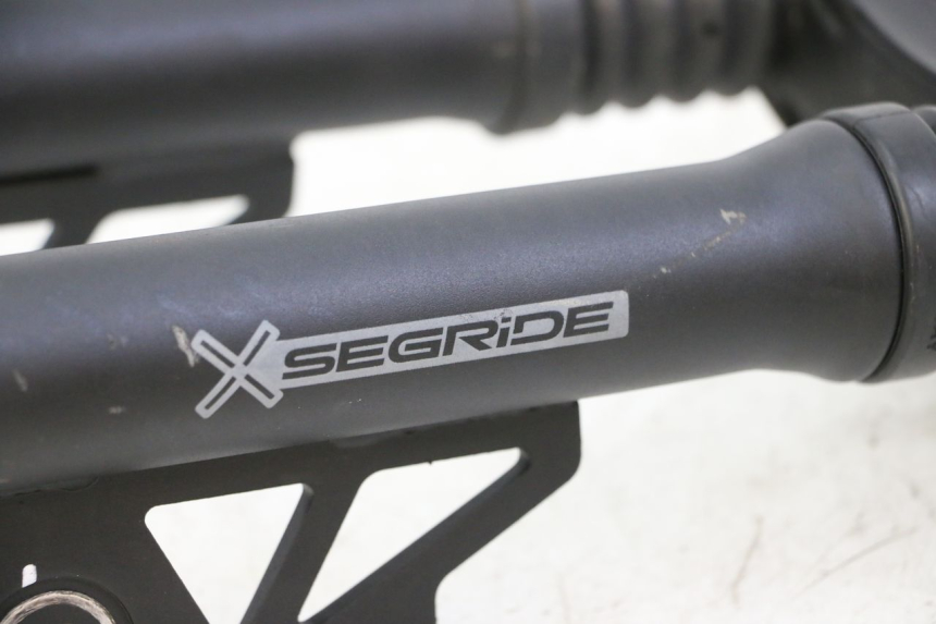 photo de HORQUILLA SEGWAY NINEBOT ZT3 PRO 1 - Recambio usado revisado