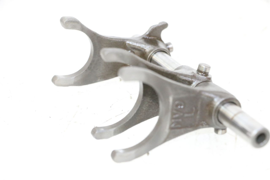 photo de CAJA CAMBIOS HORQUILLA HONDA CBR RR FIREBLADE 900 (1992 - 1994) - Otra perspectiva