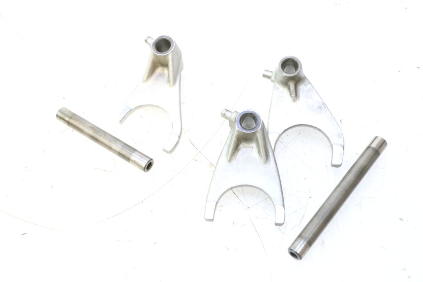 photo de CAJA CAMBIOS HORQUILLA SUZUKI DR S 600 (1985 - 1989) - Estado de la superficie y material
