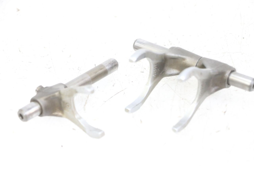 photo de CAJA CAMBIOS HORQUILLA YAMAHA FZS FAZER 600 (2001 - 2003) - Vista principal