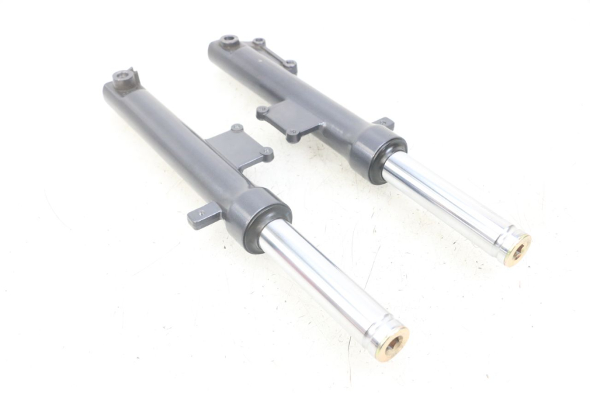 photo de TUBO DE HORQUILLA KYMCO AGILITY 4T 50 (2018 - 2022) - Estado de la superficie y material