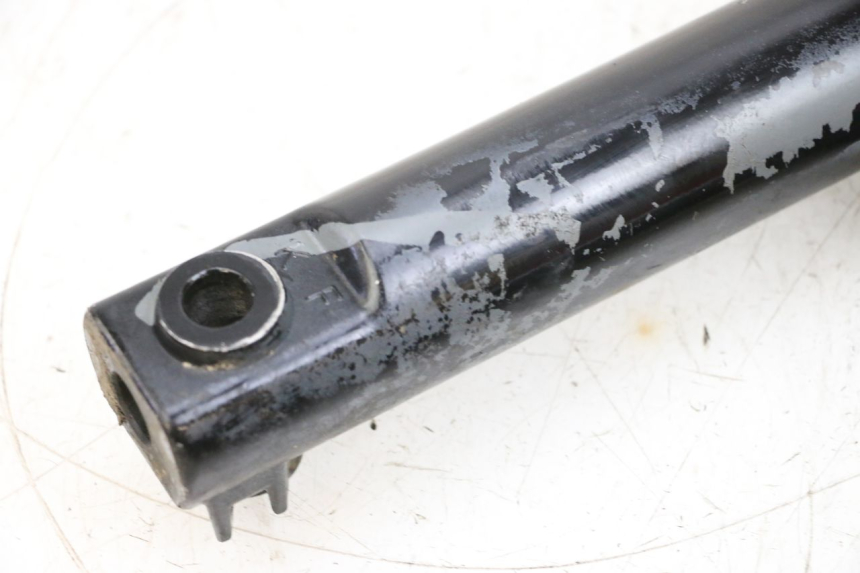 photo de TUBO DE HORQUILLA KYMCO AGILITY 4T 50 (2018 - 2022) - Detalles de los puntos de fijación