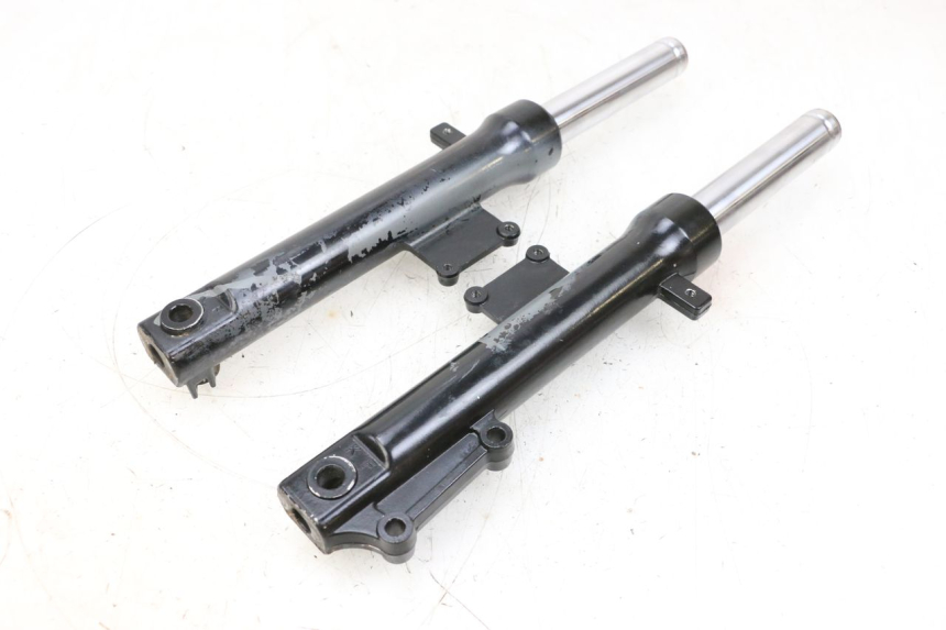 photo de TUBO DE HORQUILLA KYMCO AGILITY 4T 50 (2018 - 2022) - Estado de la superficie y material