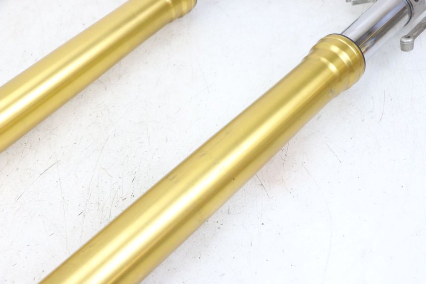 photo de BOTELLA HORQUILLA  BMW S RR ABS S1000RR 1000 (2015 - 2018) - Enfoque en la estructura