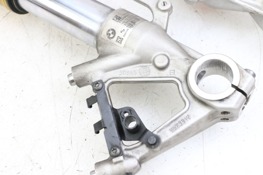 photo de BOTELLA HORQUILLA  BMW S RR ABS S1000RR 1000 (2015 - 2018) - Marcados y referencias originales