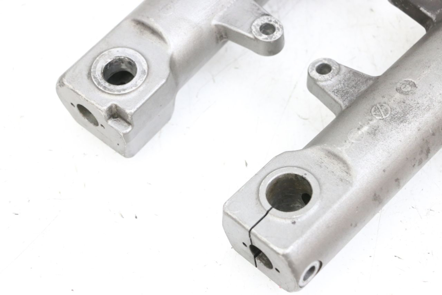 photo de BOTELLA HORQUILLA  SUZUKI BURGMAN EXECUTIVE ABS 650 (2006 - 2012) - Características distintivas