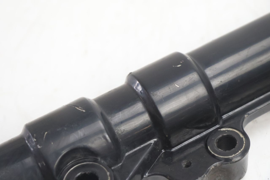 photo de BOTELLA HORQUILLA  YAMAHA BW'S BWS 125 (2010 - 2013) - Primer plano técnico