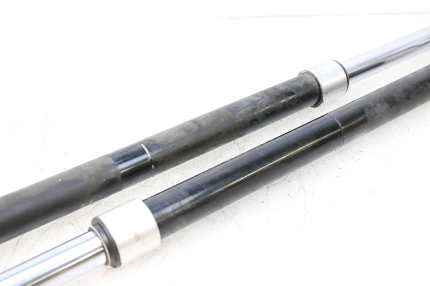 photo de BOTELLA HORQUILLA  BMW C1 125 (2000 - 2003) - Zoom sobre los componentes