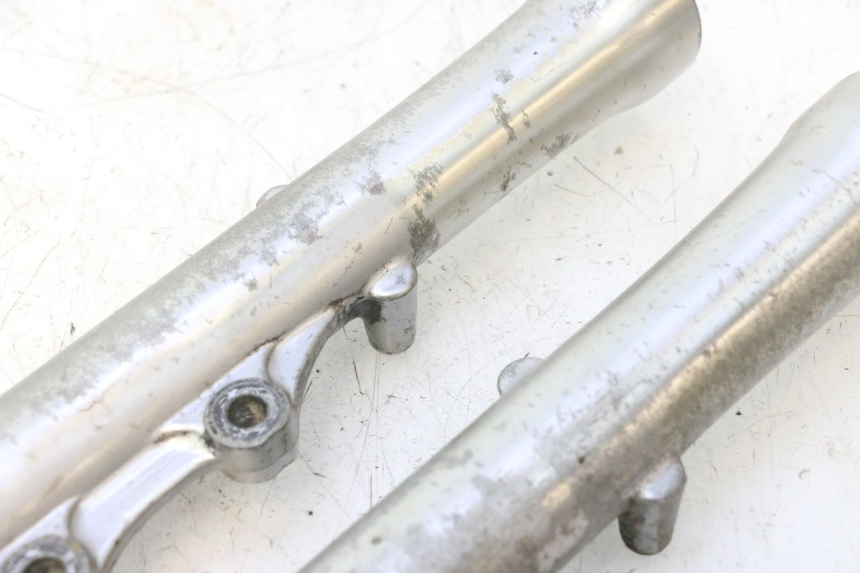 photo de BOTELLA HORQUILLA  HONDA CB TWO FIFTY 250 (1991 - 2002) - Zoom estado de uso
