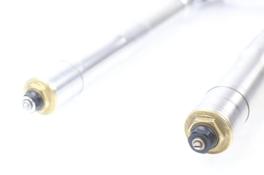 photo de BOTELLA HORQUILLA  HONDA CBR RR FIREBLADE 1000 (2006 - 2007) - Foto de producto adicional