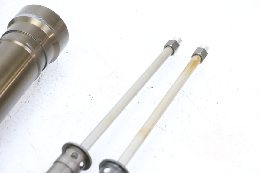 photo de BOTELLA HORQUILLA  HONDA CBR RR FIREBLADE 900 (1992 - 1994) - Foto de producto adicional