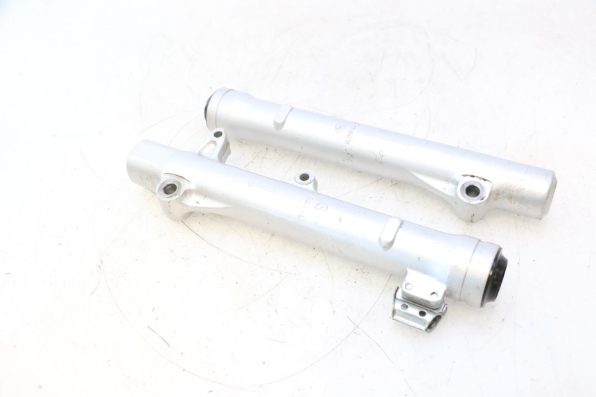 photo de BOTELLA HORQUILLA  HONDA CRF CR-F 125 (2020 - 2021) - Primer plano técnico