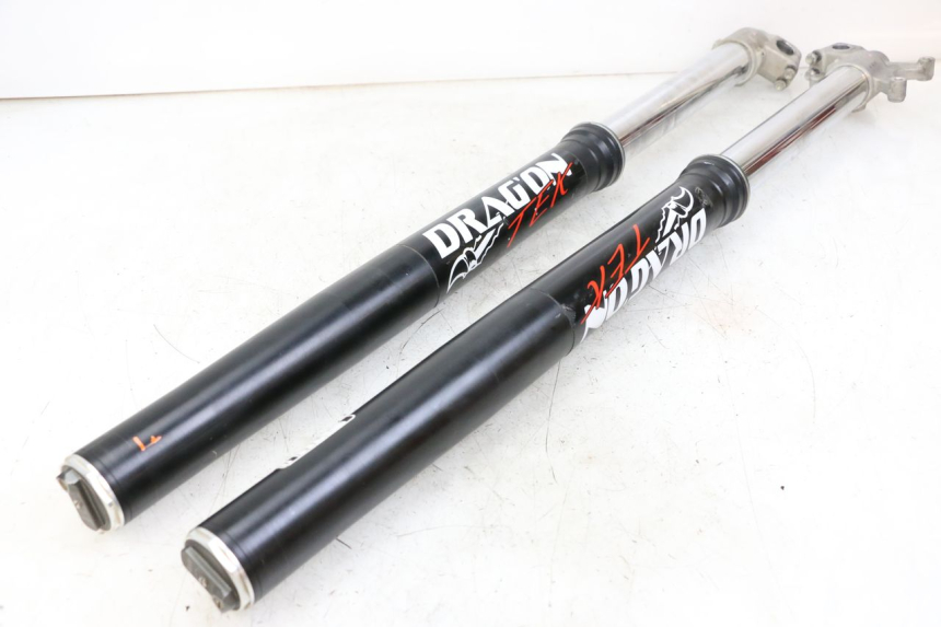 photo de BOTELLA HORQUILLA  HONDA CRF R 250 (2020 - 2021) - Estado de la superficie y material