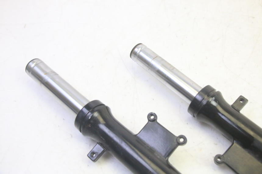 photo de BOTELLA HORQUILLA  SYM CROX 4T 50 (2016 - 2023) - Otra perspectiva