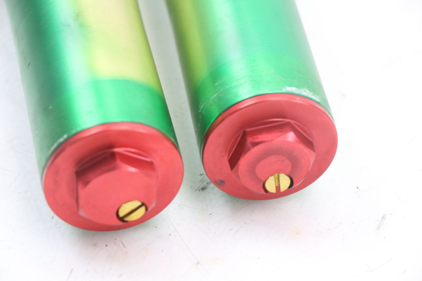 photo de BOTELLA HORQUILLA  CCR DIRT BIKE 125 - Detalle de la pieza