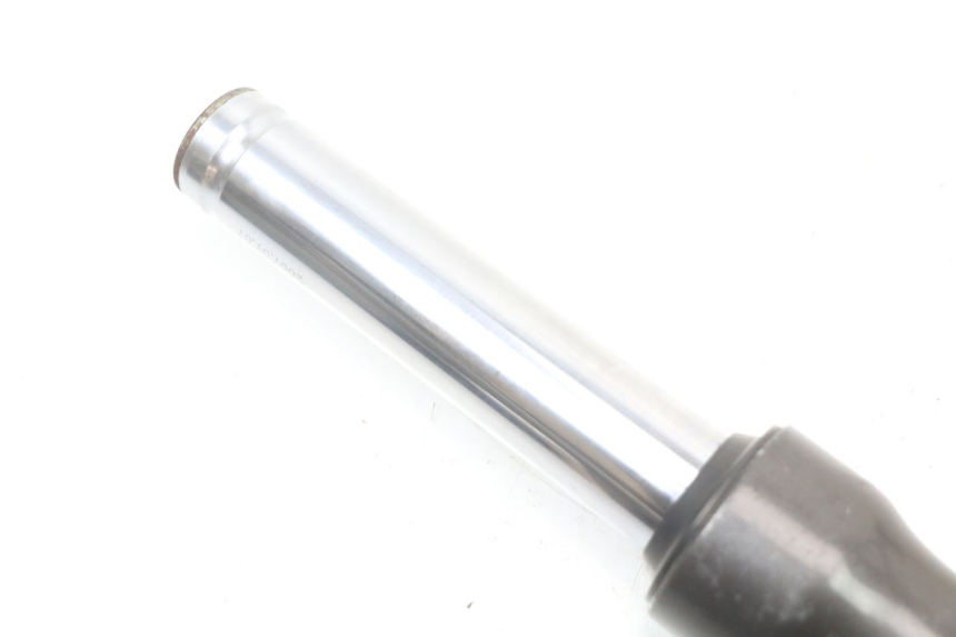 photo de BOTELLA HORQUILLA DERECHA  KYMCO AGILITY 4T 50 (2005 - 2018) - Detalle de la pieza