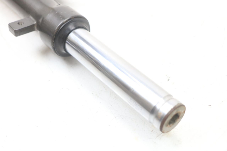 photo de BOTELLA HORQUILLA DERECHA  KYMCO AGILITY 4T 50 (2005 - 2018) - Estado de la superficie y material