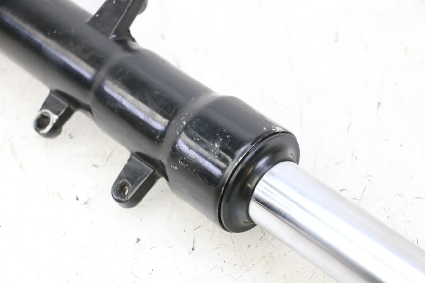 photo de BOTELLA HORQUILLA DERECHA  ORCAL CAVARO 4T 50 (2019 - 2023) - Zoom estado de uso