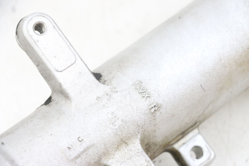 photo de BOTELLA HORQUILLA DERECHA  YAMAHA FZ6 N FAZER 600 (2004 - 2006) - Primer plano técnico