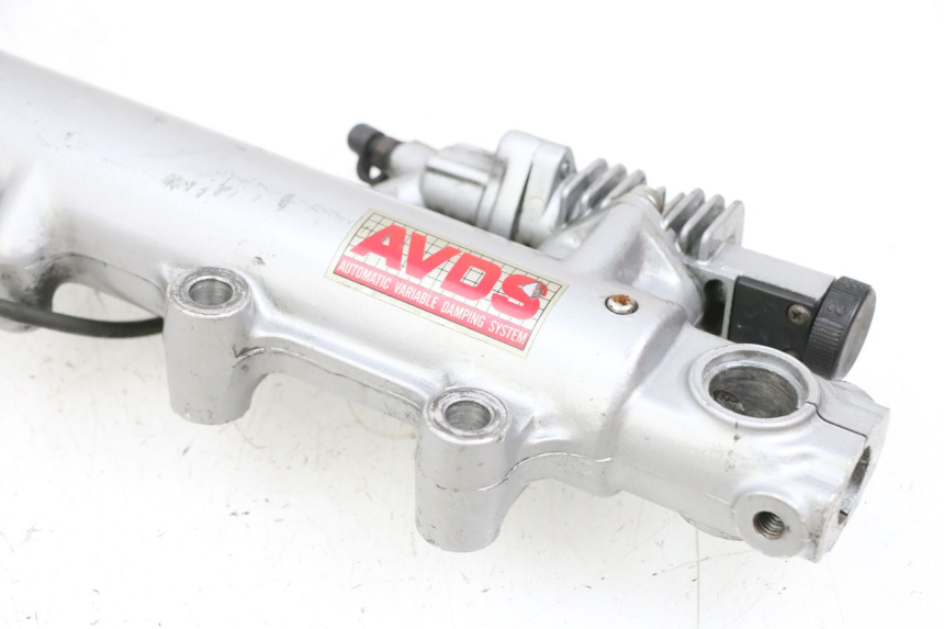 photo de BOTELLA HORQUILLA DERECHA  KAWASAKI GPZ RX 1000 (1986 - 1988) - Características distintivas