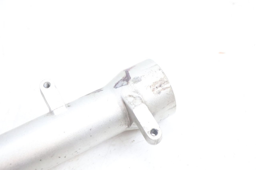 photo de BOTELLA HORQUILLA DERECHA  PEUGEOT SATELIS 125 (2006 - 2009) - Detalles de los puntos de fijación