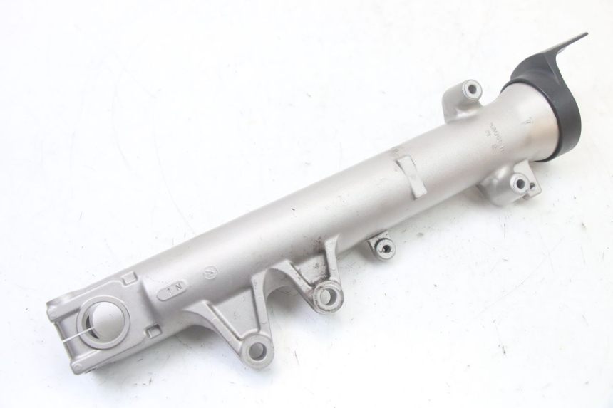 photo de BOTELLA HORQUILLA DERECHA  SUZUKI GSF S BANDIT 600 (2000 - 2004) - Primer plano técnico