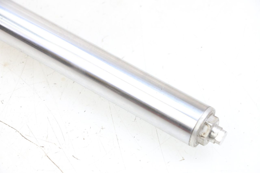 photo de BOTELLA HORQUILLA DERECHA  YAMAHA TTR 125 (2000 - 2020) - Vista general del producto