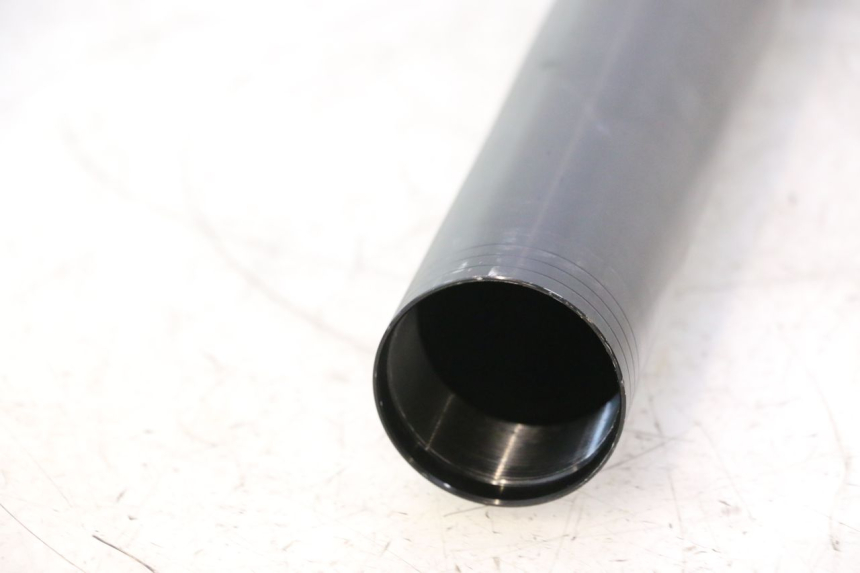 photo de BOTELLA HORQUILLA DERECHA  YAMAHA YZF R6 600 (2008 - 2009) - Estado de la superficie y material